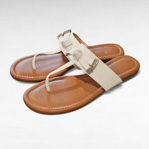 Bandolino Katia T-Strap Flat Sandals Whitee Size 9.5M